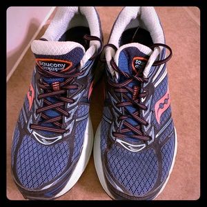 Saucony Guide 9 running shoes - women size 9.5